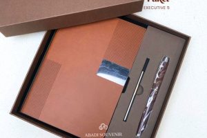 Bangun Branding Lebih Kuat dengan Souvenir Corporate yang Tepat